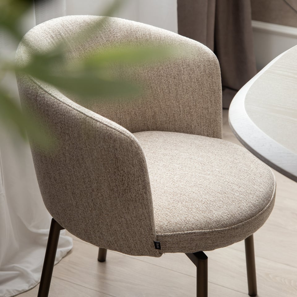 skye stool.png