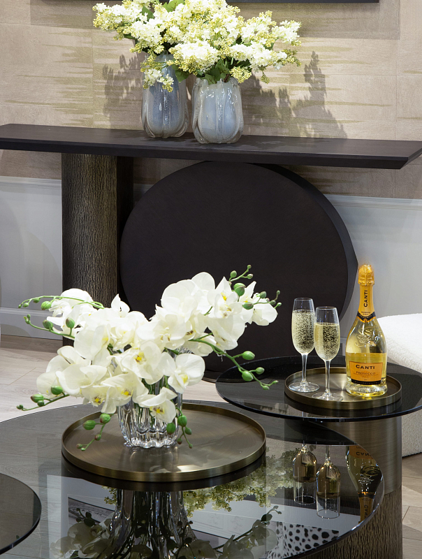 Журнальный стол Adrian