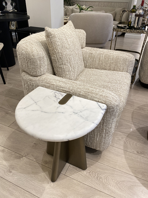 Приставной стол Мауро фигурный, столешница из мрамора Турция 