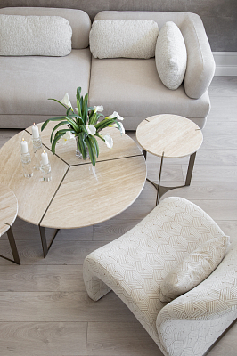 Приставной стол Карон круглый, столешница из травертина