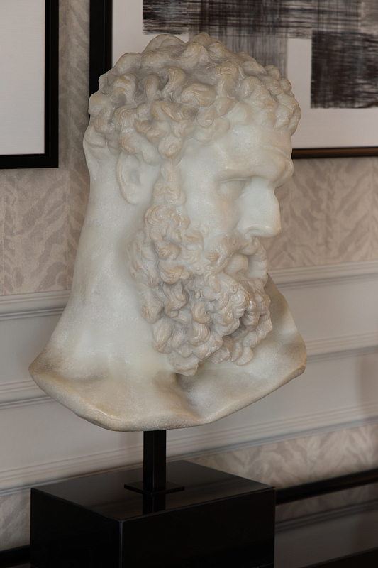 Скульптура Farnese Hercules