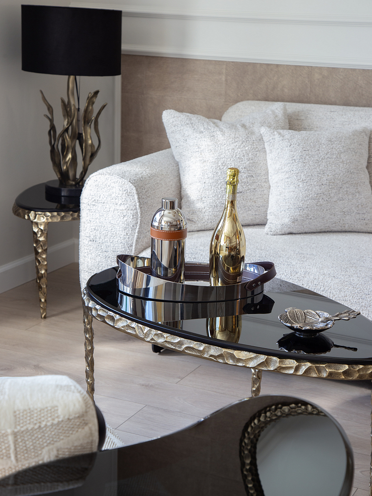 Журнальный стол Meg