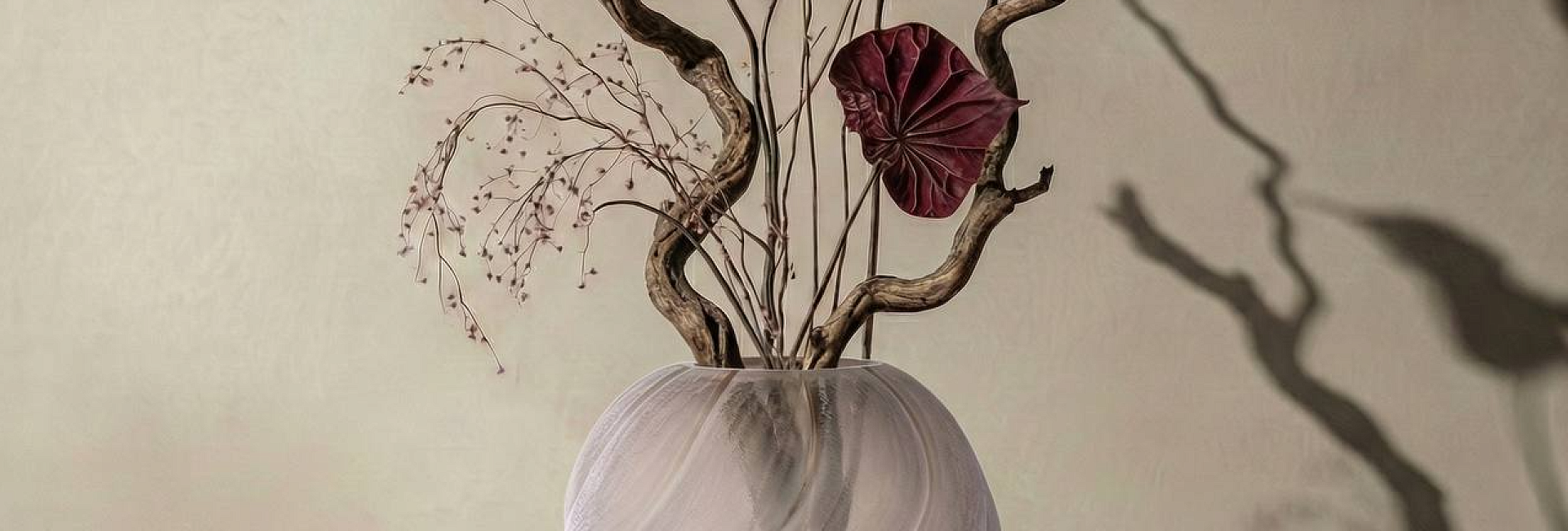 Новая коллекция дизайнерских стеклянных ваз 2026 