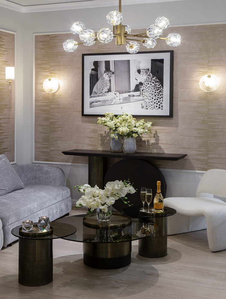 Журнальный стол Adrian