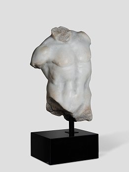 Скульптура Torso