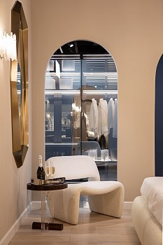 Кресло Кэролайн 80 см, белое букле