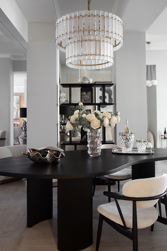 Стол обеденный черный Armando, шпон ясеня