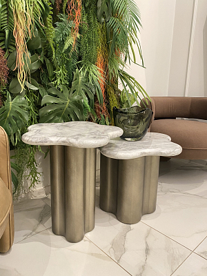 Приставной стол Фаррелл фигурный, столешница из мрамора Греция