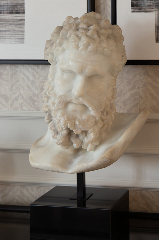 Скульптура Farnese Hercules