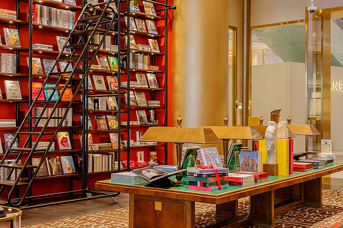 Assouline: книги издательства премиум-класса теперь представлены в наших салонах